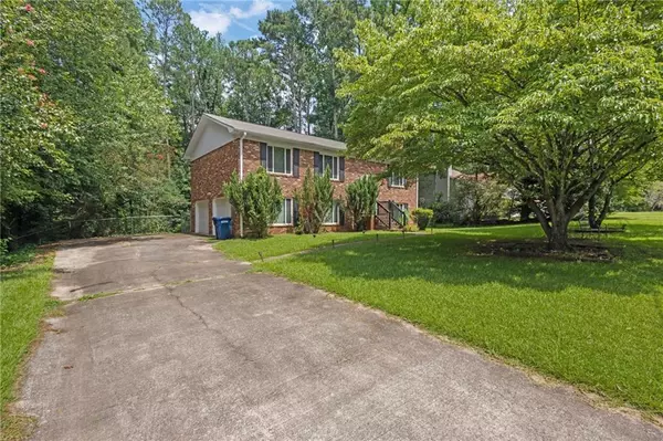 3131 Jessica DR, Douglasville, GA 30135