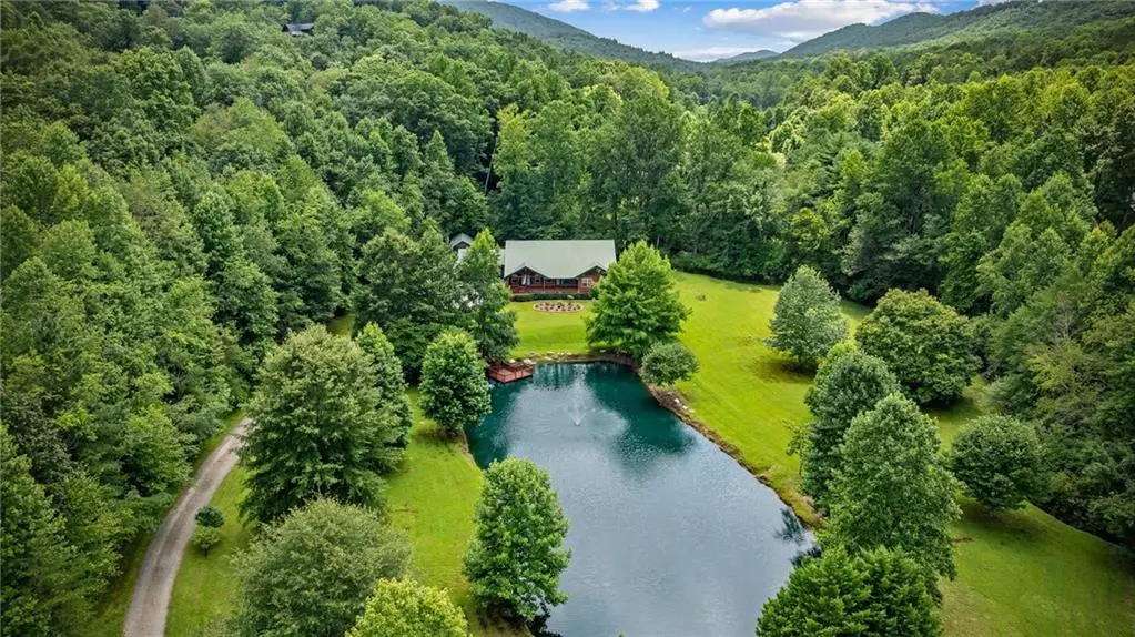 110 Deer Crest HTS, Blue Ridge, GA 30513