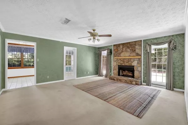 Marietta, GA 30066,1355 Barrier RD