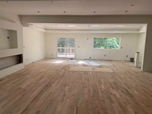 Dunwoody, GA 30338,4886 Valley View CT