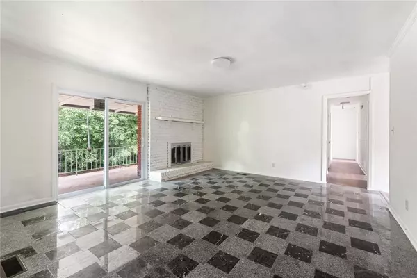 Marietta, GA 30060,2969 Favor RD SW