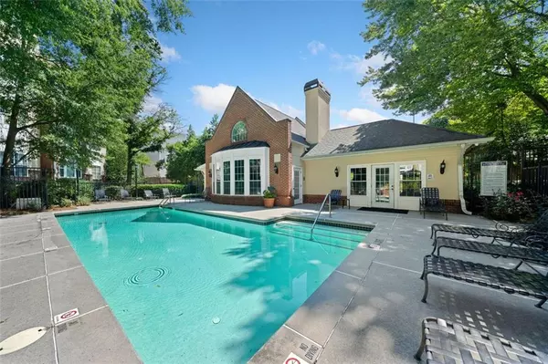 Atlanta, GA 30305,3636 Habersham Rd #2207