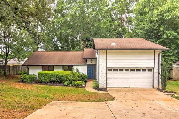 1217 Fairfield DR, Marietta, GA 30068