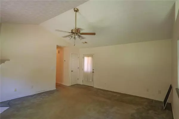 Flowery Branch, GA 30542,5181 Cash RD