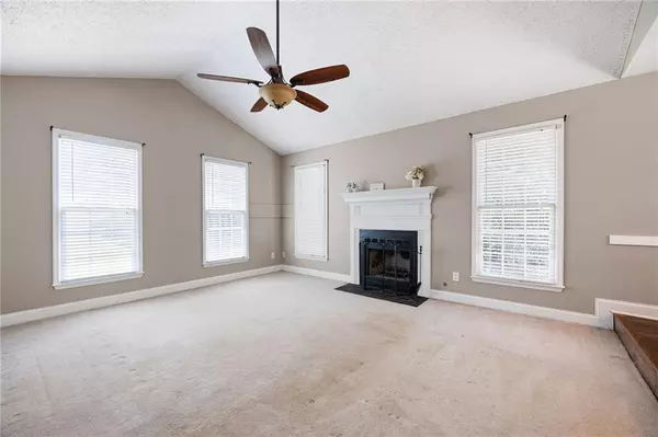 Marietta, GA 30064,931 Arbor Forest LNDG SW
