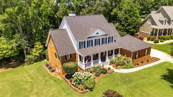 Newnan, GA 30265,905 White Oak DR