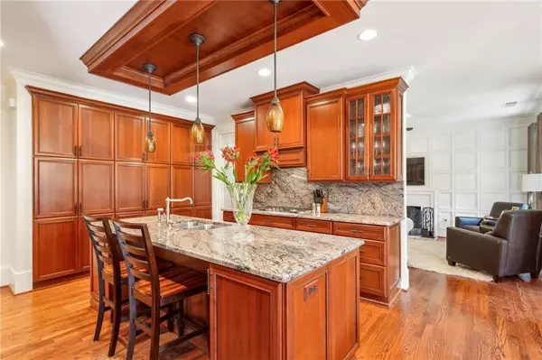 Atlanta, GA 30342,125 Claridge DR