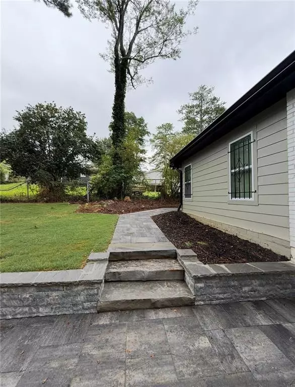 Atlanta, GA 30318,530 Park Valley DR