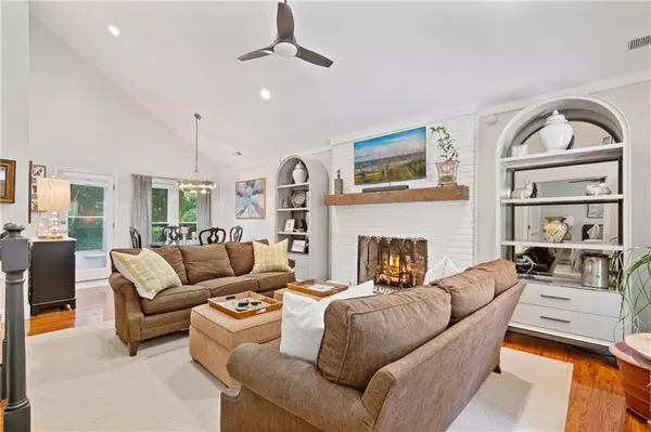 Roswell, GA 30075,409 Roswell Green LN