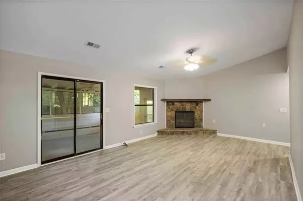 Stone Mountain, GA 30088,1042 MAINSTREET LAKE DR