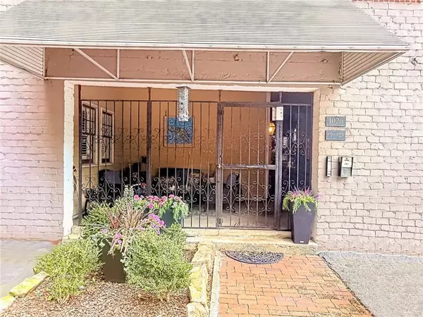 Atlanta, GA 30306,1026 Saint Charles AVE NE #15