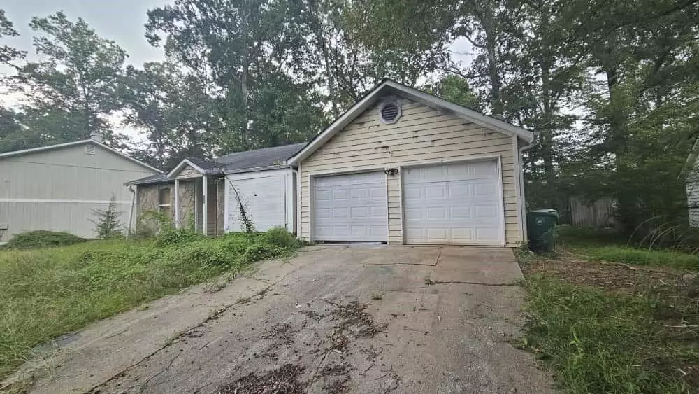 854 Greenhedge DR, Stone Mountain, GA 30088