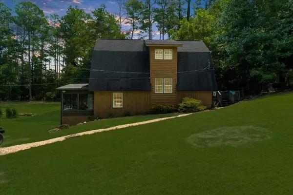 Buford, GA 30518,5851 Dolvin LN