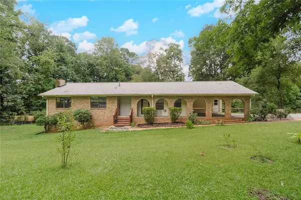 6495 Old Macon HWY, Rex, GA 30273