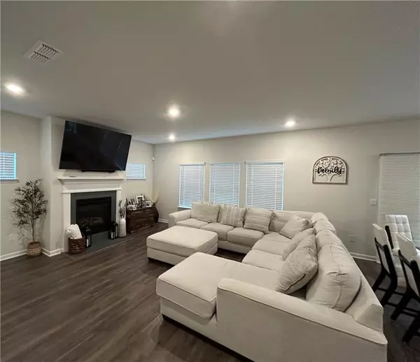 Loganville, GA 30052,4031 Dean Grove Way