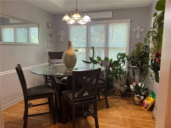 Athens, GA 30606,360 Heather CV