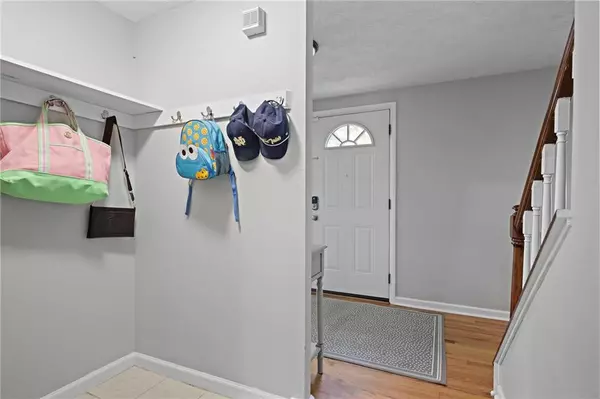Roswell, GA 30076,9470 Hillside DR