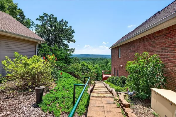 Cleveland, GA 30528,865 Laurel Ridge RD