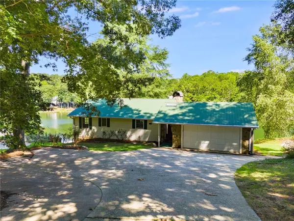 7132 Greenleaves CT, Villa Rica, GA 30180