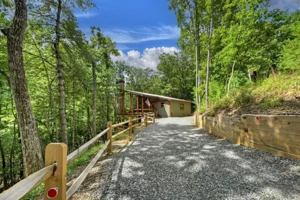Blue Ridge, GA 30513,55 Skyline DR