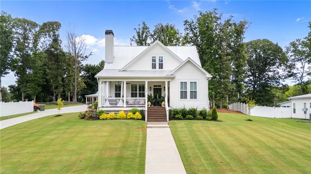 225 E Underwood ST, Cleveland, GA 30528