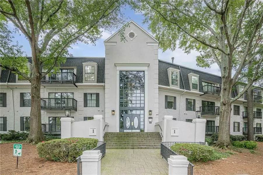 1118 Pine Heights DR, Atlanta, GA 30324