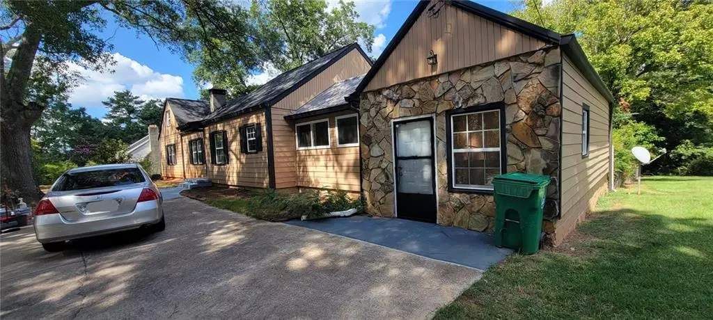 1512 S Hairston RD, Stone Mountain, GA 30088