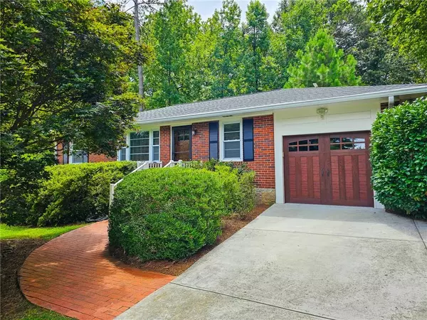 Decatur, GA 30033,2461 Woodridge DR