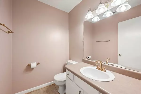 Atlanta, GA 30328,346 Carpenter DR #85