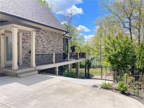 Gainesville, GA 30506,3845 Starboard PT