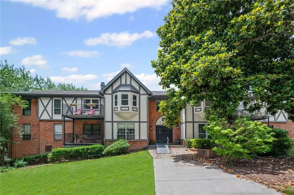 Atlanta, GA 30328,6851 Roswell RD #E-4