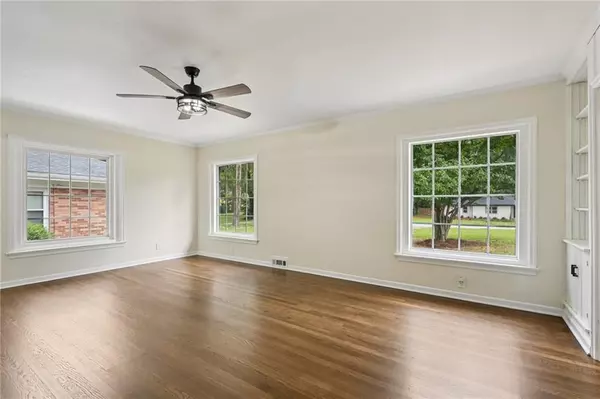 Atlanta, GA 30311,1343 Downs DR SW