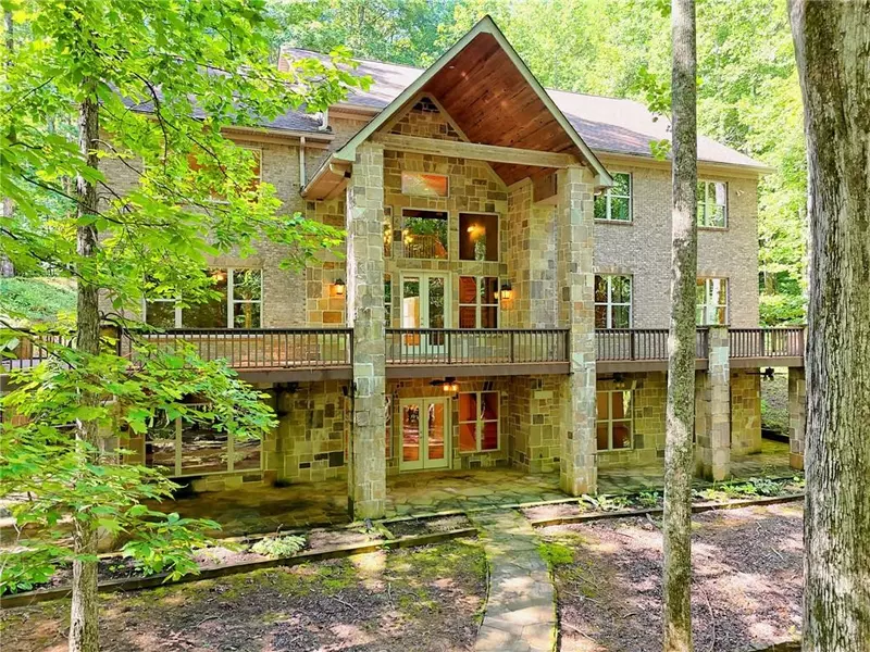 876 Whitetail TRL, Clayton, GA 30525