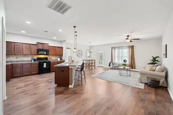 Rex, GA 30273,6031 Heisler ST