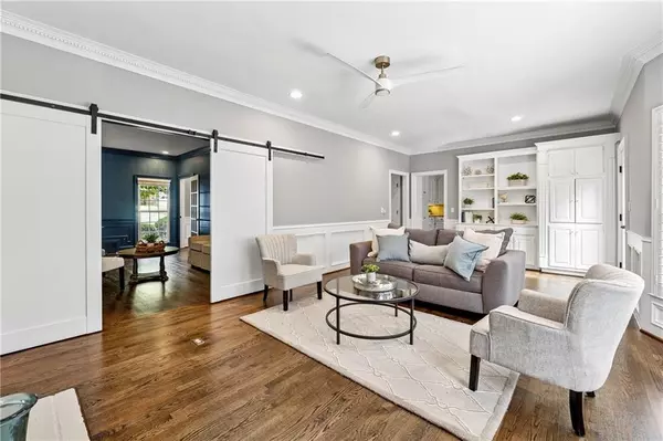 Roswell, GA 30076,450 Fourth Fairway DR