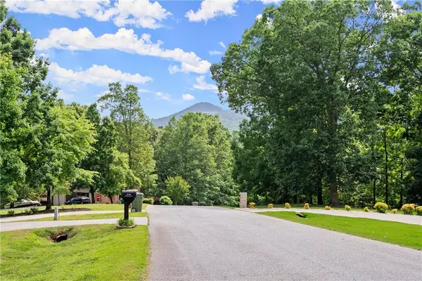 Cleveland, GA 30528,152 Grand View DR