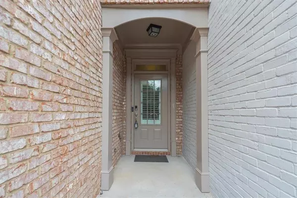 Peachtree Corners, GA 30092,4913 BERKELEY OAK CIR