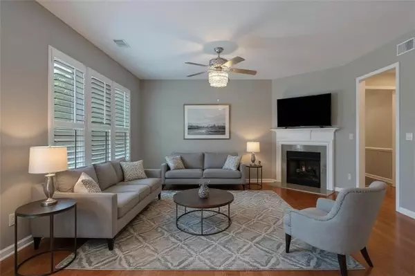 4913 BERKELEY OAK CIR, Peachtree Corners, GA 30092