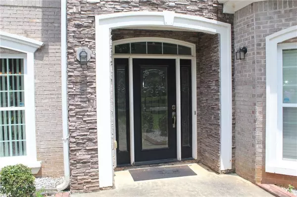 Fairburn, GA 30213,7553 The Lakes DR