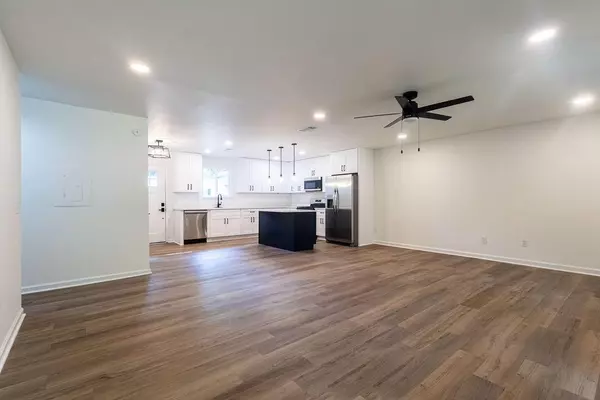 Stone Mountain, GA 30083,1208 Mannbrook DR