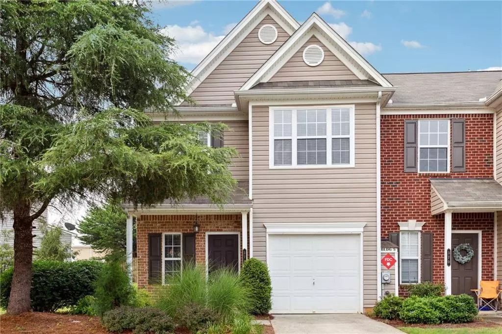 Cumming, GA 30040,372 Azalea CIR