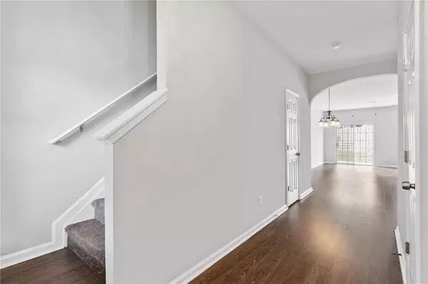 Cumming, GA 30040,372 Azalea CIR