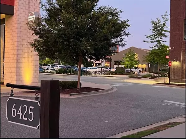 Alpharetta, GA 30005,6425 Halcyon WAY