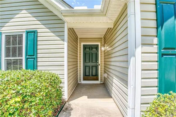 Newnan, GA 30265,170 Lake Cove Approach