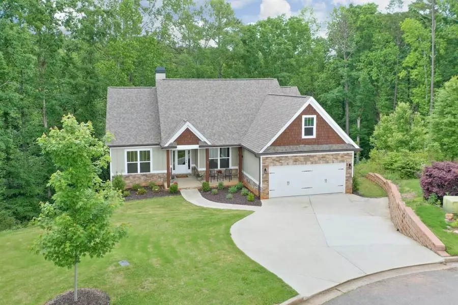 10 Berryhill PL SE, Cartersville, GA 30121