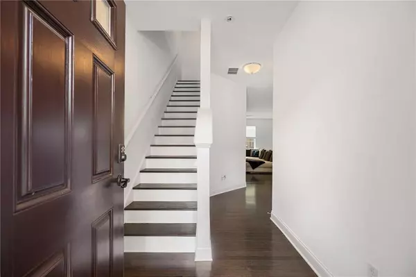 Atlanta, GA 30336,5481 Cascade RDG SW