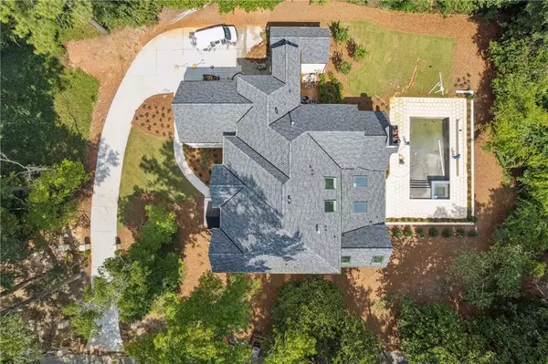 Sandy Springs, GA 30327,388 Londonberry RD
