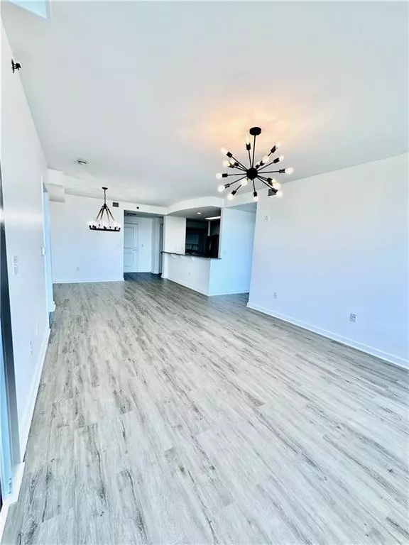 Atlanta, GA 30326,3338 Peachtree RD NE #2701