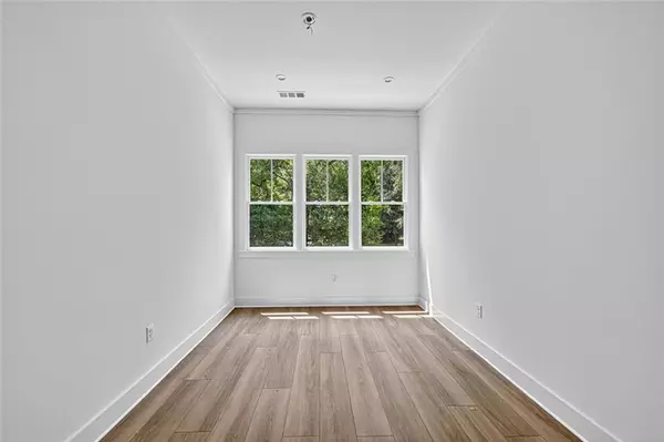 Woodstock, GA 30188,64 Linton ST