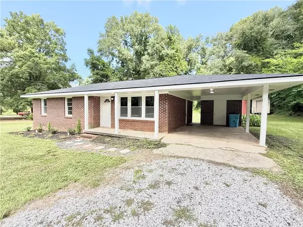 Covington, GA 30014,882 Campbell RD